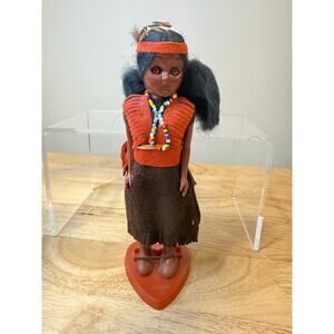 1960s Vintage Carlson Dolls Native American-style doll w Beaded Necklace JL